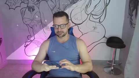 Snapshot of robert_poison1 chatting on November 27, 6:43 pm Robert online show from November 27, 6:43 pm