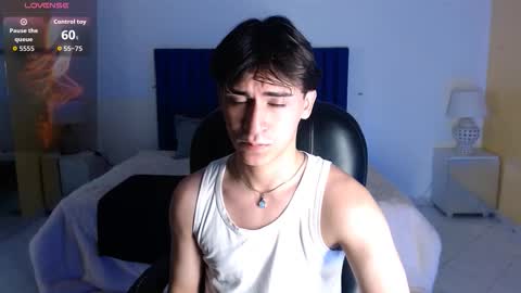 Snapshot of roberthalv chatting on February 18, 2:13 pm ROBERTH online show from February 18, 2:13 pm