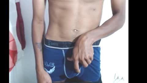 roberthycami2123 online show from February 10, 7:07 pm