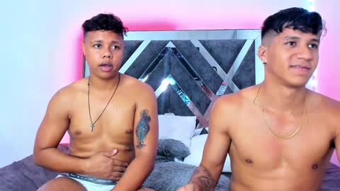 Robert Miller And Mael Thompson  online show from January 26, 9:51 am