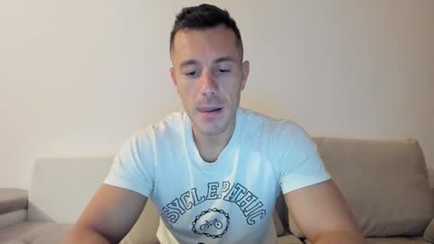 roberto4ever online show from September 30, 3:44 am