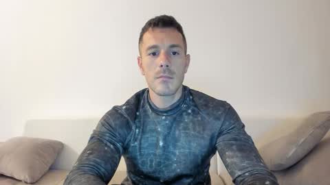 roberto4ever online show from October 2, 2:46 pm