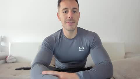 roberto4ever online show from March 25, 10:54 am