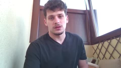Snapshot of roberto_twink1 chatting on March 16, 7:34 am Roberto online show from March 16, 7:34 am