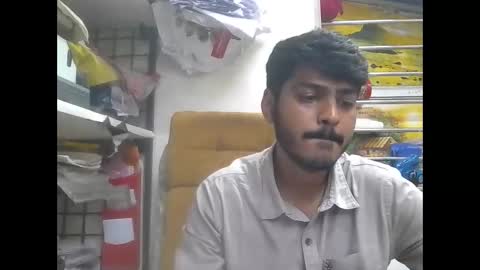 Snapshot of robertsalia220 chatting on February 26, 12:48 pm Robertsalia online show from February 26, 12:48 pm