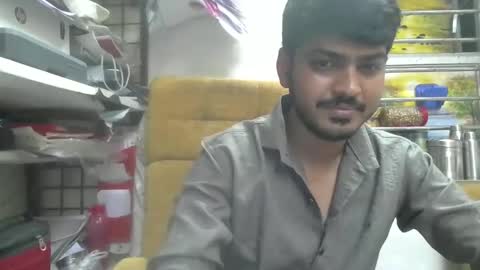 Snapshot of robertsalia220 chatting on June 1, 1:35 pm Robertsalia online show from June 1, 1:35 pm