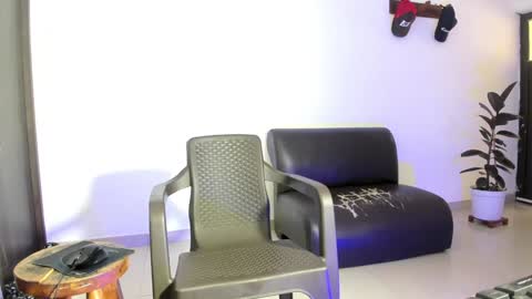 Snapshot of roberx_12 chatting on January 26, 2:52 pm roberx_12 online show from January 26, 2:52 pm