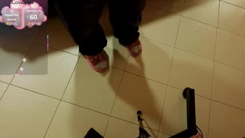 Snapshot of robinbennett chatting on March 22, 12:19 pm robin D online show from March 22, 12:19 pm