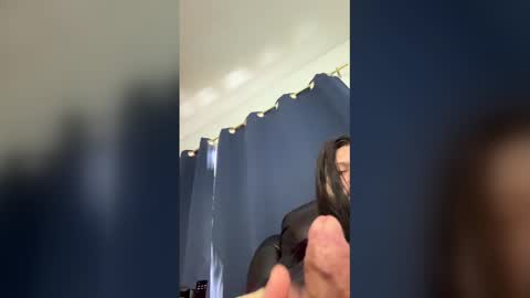 robincockhood online show from February 11, 4:34 pm