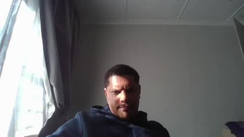 Snapshot of robinidessundercover34 chatting on June 16, 12:30 pm robinidessundercover34 online show from June 16, 12:30 pm