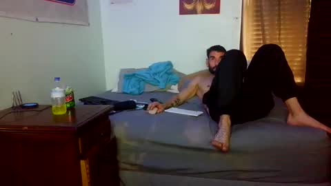 Snapshot of robnster99 chatting on May 20, 7:53 pm robnster99 online show from May 20, 7:53 pm