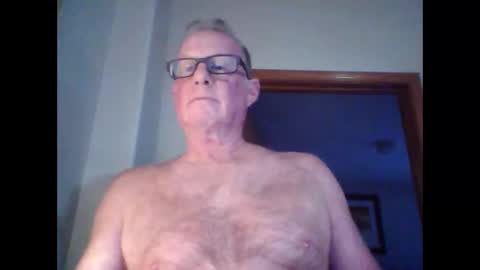 robo0000 online show from May 16, 12:40 am