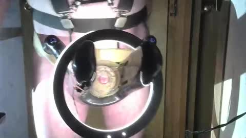 Snapshot of robodickmilker chatting on November 6, 12:22 am Robodickmilker online show from November 6, 12:22 am