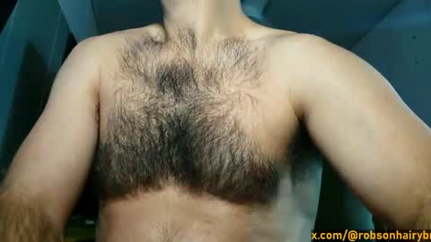 Snapshot of robson_29 chatting on May 13, 10:38 pm Robson online show from May 13, 10:38 pm