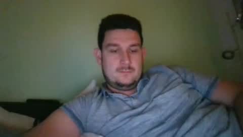 Snapshot of robtheman94 chatting on December 18, 8:57 pm Robin online show from December 18, 8:57 pm