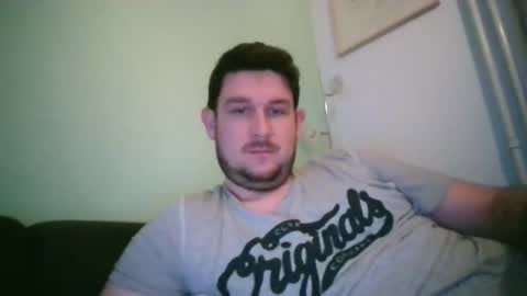 Robin online show from February 25, 10:08 pm