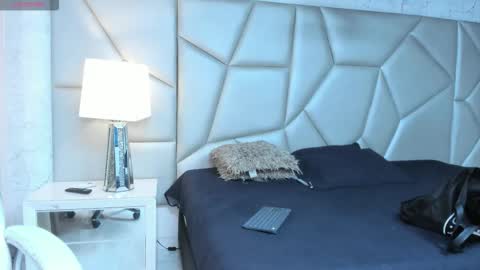 rocco_santos online show from October 31, 11:39 pm