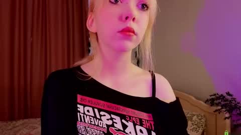 Snapshot of rochelle_dolly chatting on February 22, 2:04 pm rochelle_dolly online show from February 22, 2:04 pm