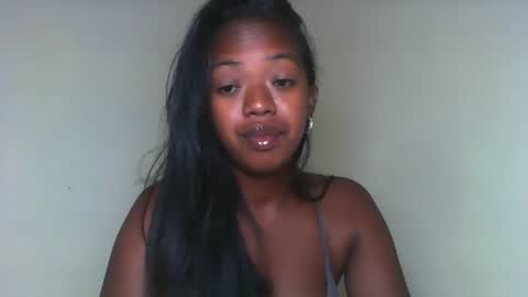 Snapshot of rochellinah chatting on March 23, 7:23 am rochellinah online show from March 23, 7:23 am