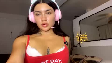 Samantha Estephania  online show from February 15, 4:42 am