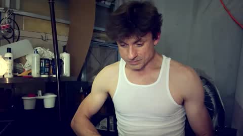 muscleboi slave online show from September 20, 10:05 am