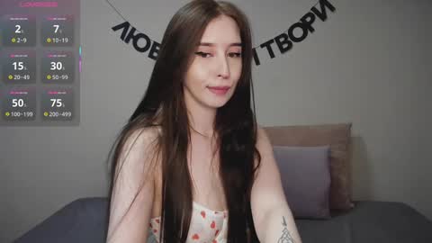 Snapshot of rocketsgirl chatting on March 8, 3:50 am rocketsgirl online show from March 8, 3:50 am