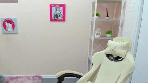 Snapshot of rockett_bunny chatting on October 20, 1:06 am Rockett online show from October 20, 1:06 am