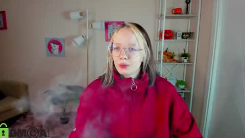 Snapshot of rockett_bunny chatting on December 4, 1:15 am Rockett online show from December 4, 1:15 am