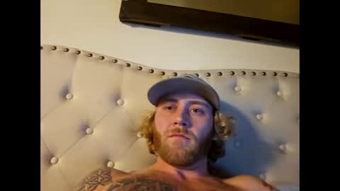 Snapshot of rockhardsurfers chatting on February 11, 12:06 am rockhardsurfers online show from February 11, 12:06 am