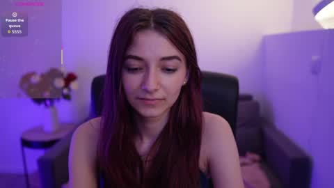 Snapshot of rocknrose18 chatting on March 29, 8:14 am RocknRose18 online show from March 29, 8:14 am