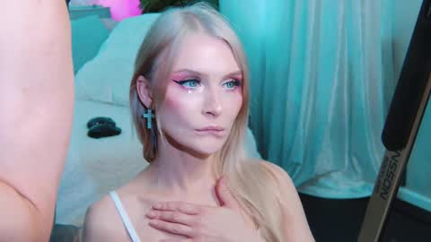 Lina and Den online show from October 5, 10:46 am