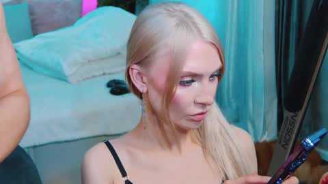 Lina and Den online show from October 12, 9:30 am