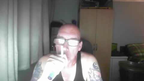 Snapshot of rocky_1970 chatting on October 26, 9:31 pm rocky_1970 online show from October 26, 9:31 pm