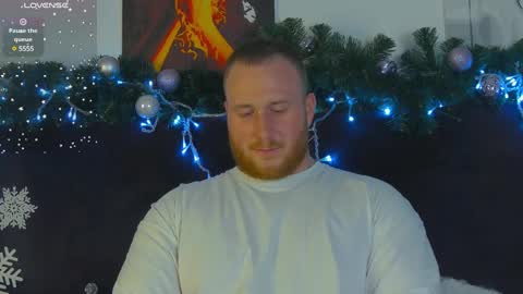 Snapshot of roddy_riss chatting on December 28, 7:54 pm Roddy online show from December 28, 7:54 pm