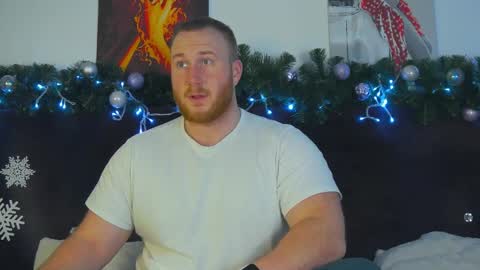 Snapshot of roddy_riss chatting on January 2, 7:33 am Roddy online show from January 2, 7:33 am