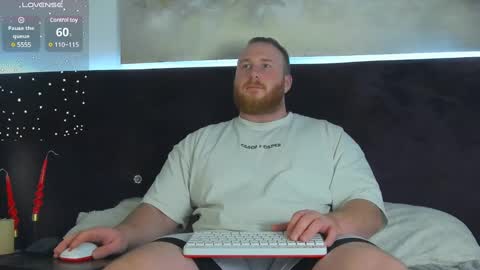 Snapshot of roddy_riss chatting on March 7, 2:45 pm Roddy online show from March 7, 2:45 pm