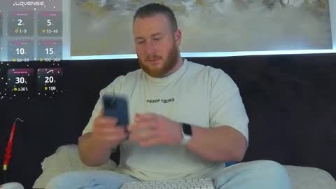 Snapshot of roddy_riss chatting on March 8, 8:11 am Roddy online show from March 8, 8:11 am