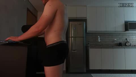 rodrigoengineer online show from April 4, 1:26 am