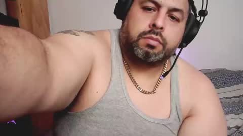 Snapshot of rodrixxx54 chatting on November 16, 3:45 am rodrixxx54 online show from November 16, 3:45 am