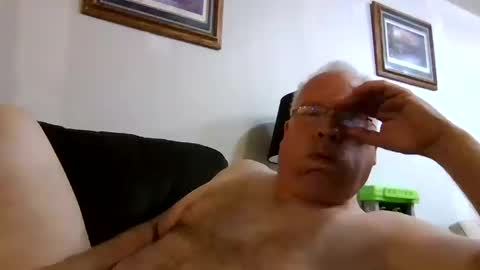 Snapshot of rodstud641 chatting on October 10, 10:47 am rodstud641 online show from October 10, 10:47 am