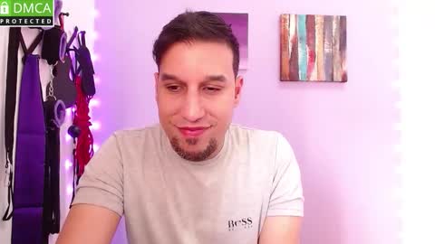 Thiago independent model online show from February 8, 4:10 pm