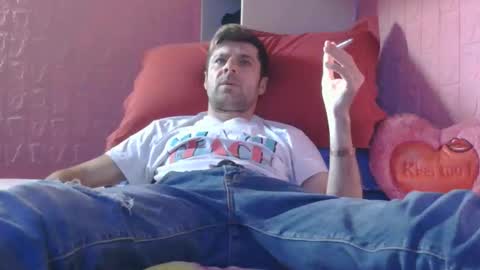 Snapshot of rogobeteilie chatting on April 5, 6:32 am Banderas online show from April 5, 6:32 am