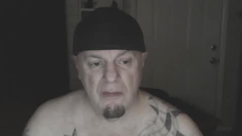 Snapshot of roinaz chatting on January 28, 10:23 am roinaz online show from January 28, 10:23 am