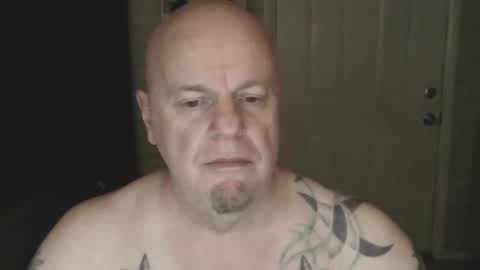 Snapshot of roinaz chatting on March 6, 9:25 am roinaz online show from March 6, 9:25 am