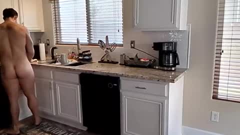 rokco_ online show from November 22, 9:25 pm