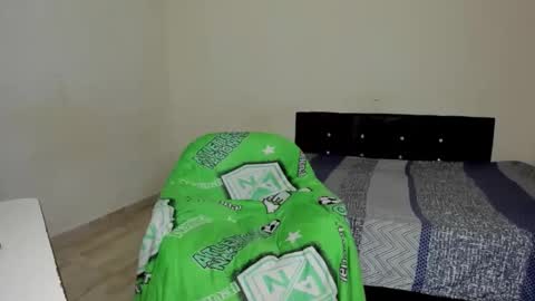 rolling_05 online show from December 5, 5:27 am