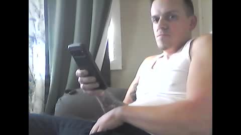 Snapshot of rollinhard2525 chatting on January 25, 2:14 pm rollinhard2525 online show from January 25, 2:14 pm
