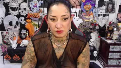 Snapshot of rollyderolandia666 chatting on October 17, 9:50 pm Rolly online show from October 17, 9:50 pm