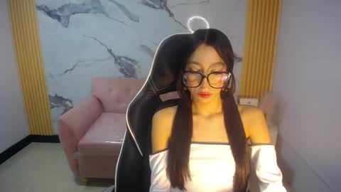 Snapshot of roma_ch1 chatting on March 13, 12:56 pm Roma online show from March 13, 12:56 pm