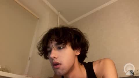 roma_shyguy_ online show from January 31, 10:19 pm